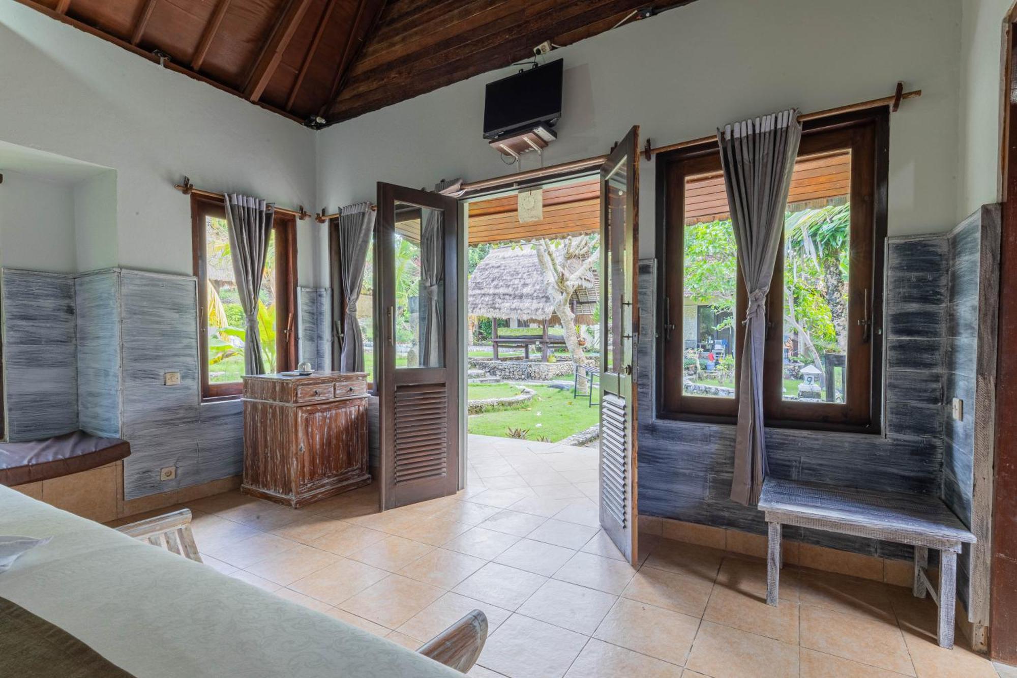 The Tanis Beach Resort Nusa Lembongan Eksteriør bilde